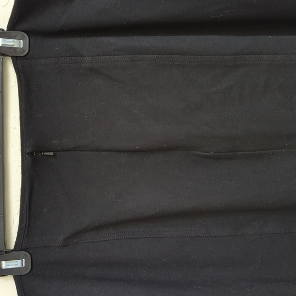 💎 WHBM Black Ponte Knit Seamed Pencil Skirt Size 12 - Flawed Gem - Picture 4 of 7